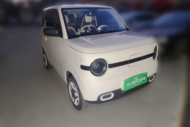 Used Geely Galaxy Panda 2025 210 km – Yuanqi Bear Front Right 45 Deg