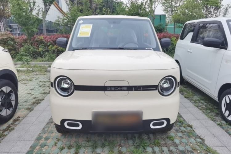 Used Geely Galaxy Panda 2025 210 km – Yuanqi Bear Front