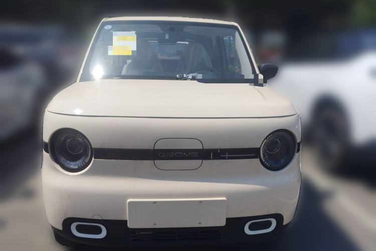 Used Geely Galaxy Panda 2025 210 km – Yuanqi Bear Front