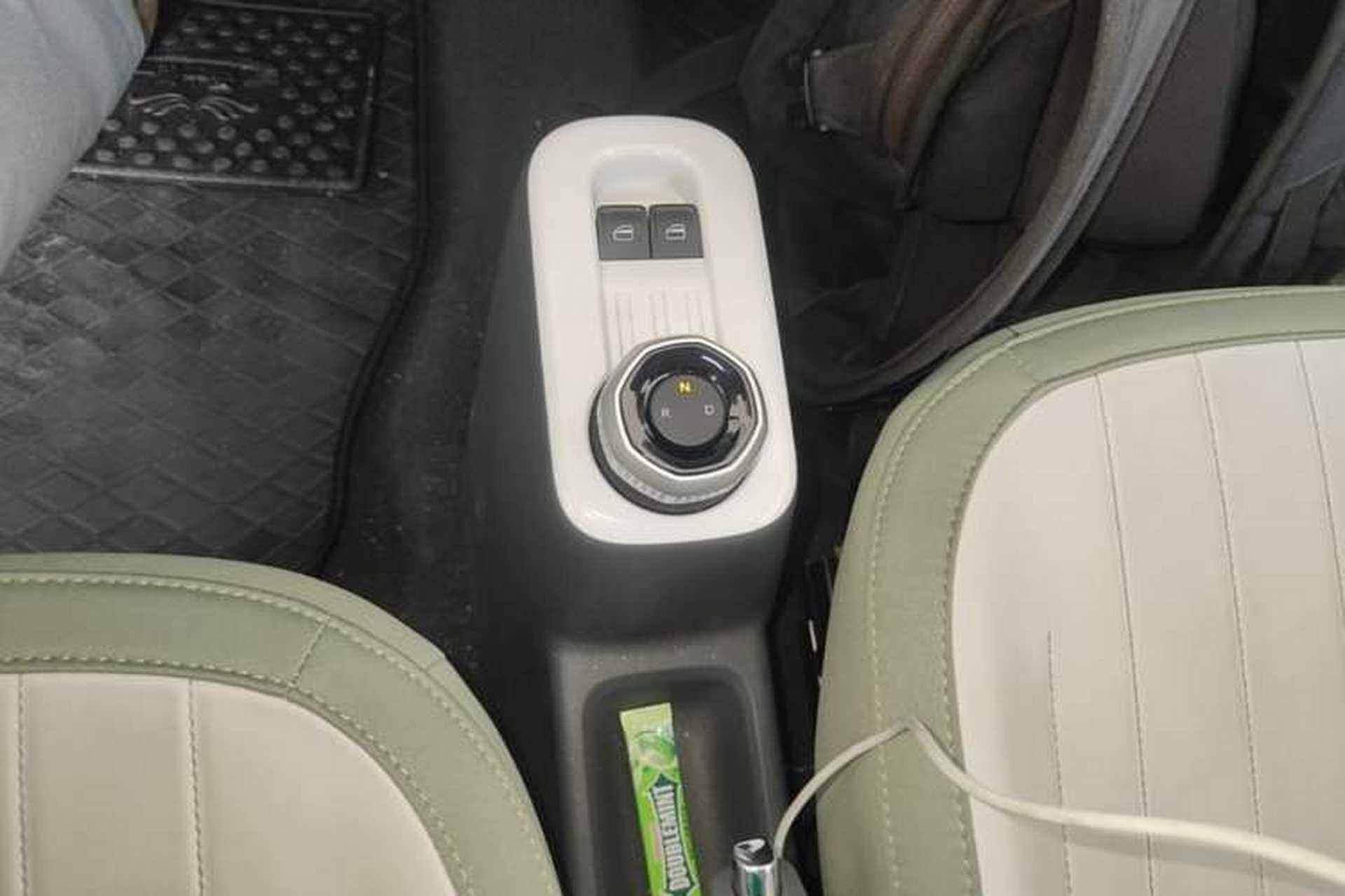 Used Geely Galaxy Panda 2025 210km Panda Rider Gear Lever