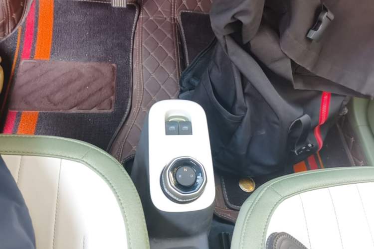 Used Geely Galaxy Panda 2025 210km Panda Rider Gear Lever