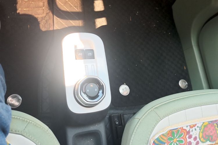 Used Geely Galaxy Panda 2025 210km Panda Rider Gear Lever