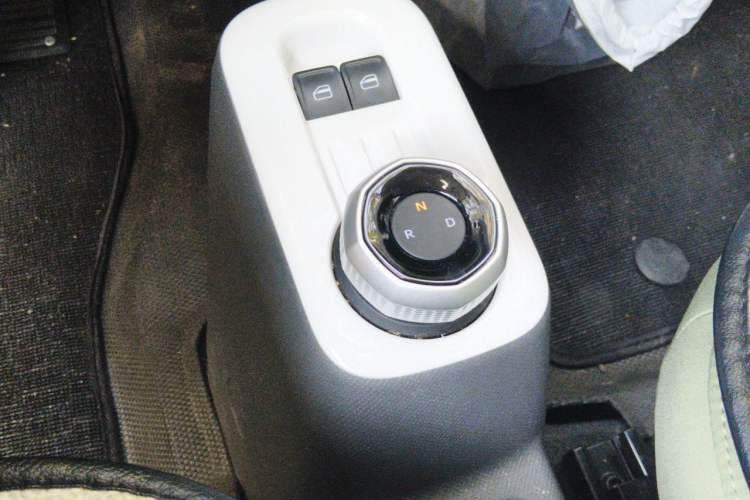 Used Geely Galaxy Panda 2025 210km Panda Rider Gear Lever