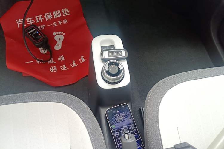 Used Geely Galaxy Panda 2025 210 km – Yuanqi Bear Gear Lever
