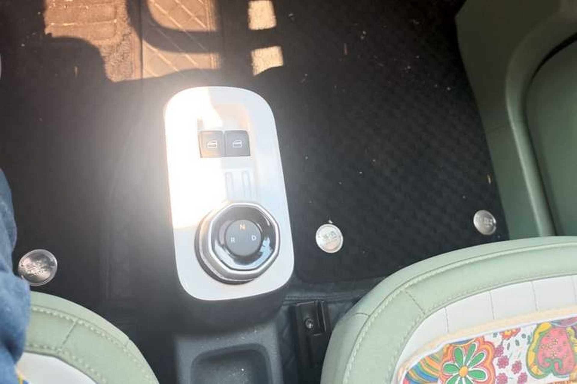 Used Geely Galaxy Panda 2025 210km Panda Rider Gear Lever
