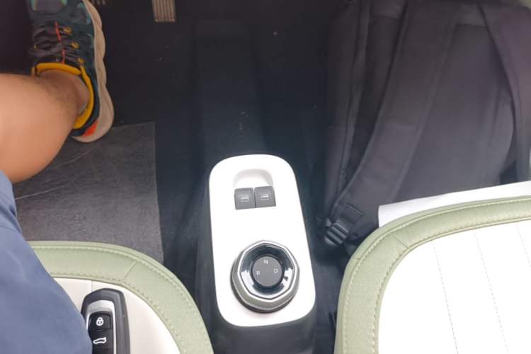Used Geely Galaxy Panda 2025 210km Panda Rider Gear Lever