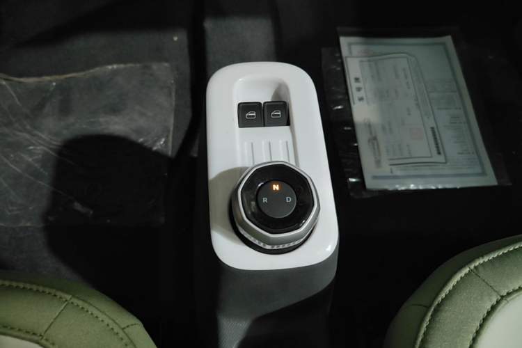 Used Geely Galaxy Panda 2025 210km Panda Rider Gear Lever
