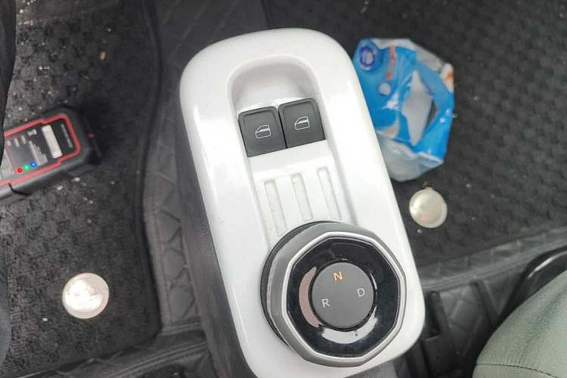 Used Geely Galaxy Panda 2025 210km Panda Rider Gear Lever
