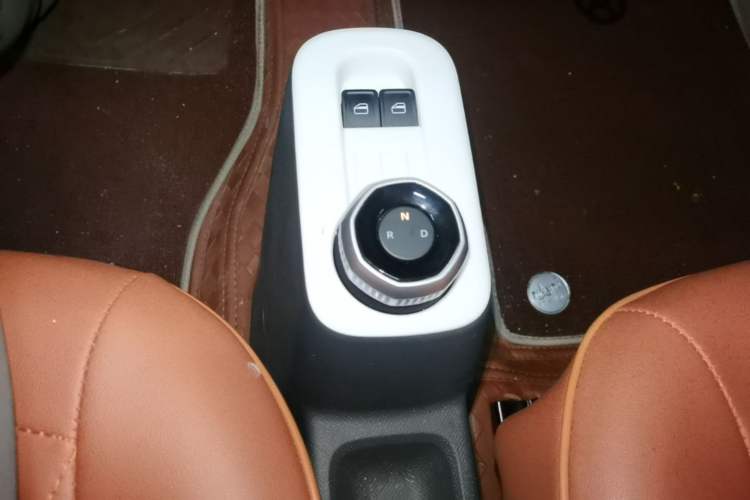 Used Geely Galaxy Panda 2025 210km Panda Rider Gear Lever