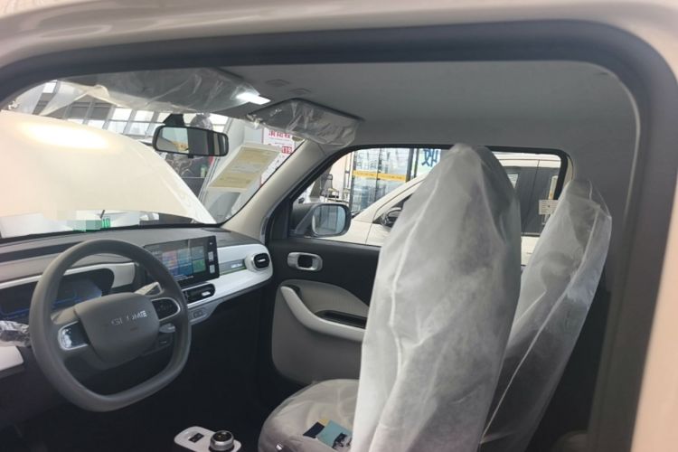 Used Geely Galaxy Panda 2025 210 km – Yuanqi Bear Headliner