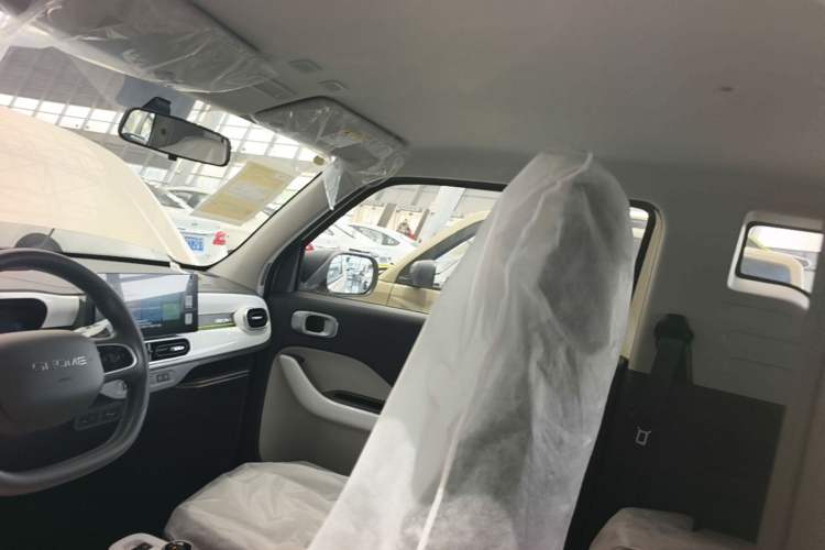Used Geely Galaxy Panda 2025 210 km – Yuanqi Bear Headliner