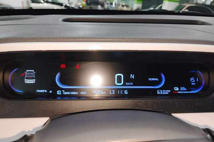 Used Geely Galaxy Panda 2025 210 km – Yuanqi Bear Instrument Cluster