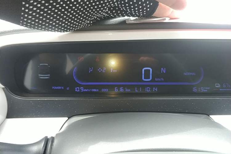 Used Geely Galaxy Panda 2025 210 km – Yuanqi Bear Instrument Cluster