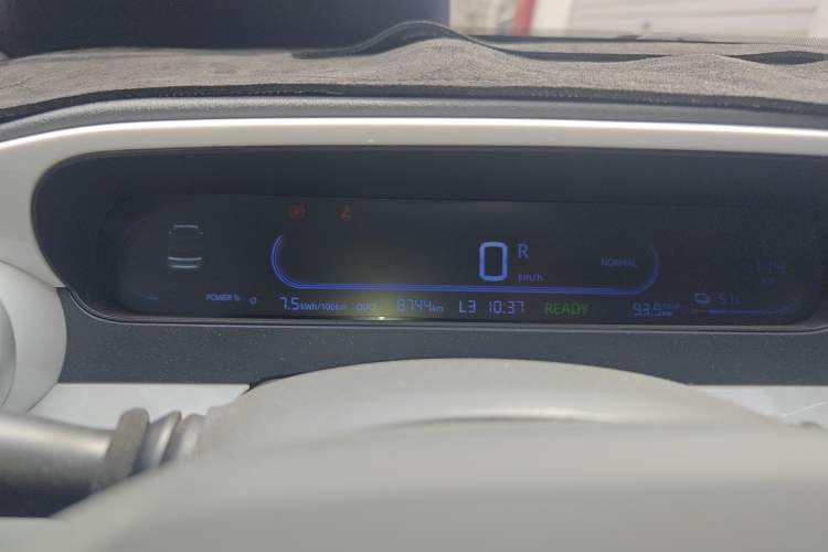 Used Geely Galaxy Panda 2025 210 km – Yuanqi Bear Instrument Cluster