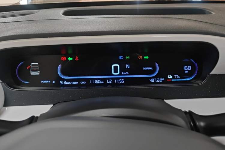 Used Geely Galaxy Panda 2025 210 km – Yuanqi Bear Instrument Cluster