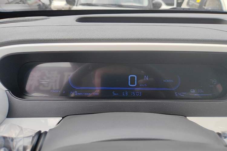 Used Geely Galaxy Panda 2025 210 km – Yuanqi Bear Instrument Cluster