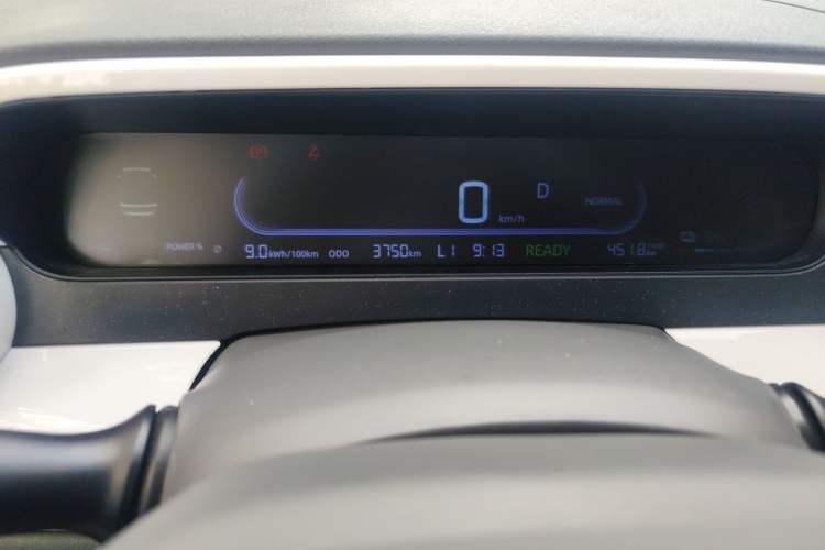 Used Geely Galaxy Panda 2025 210 km – Yuanqi Bear Instrument Cluster