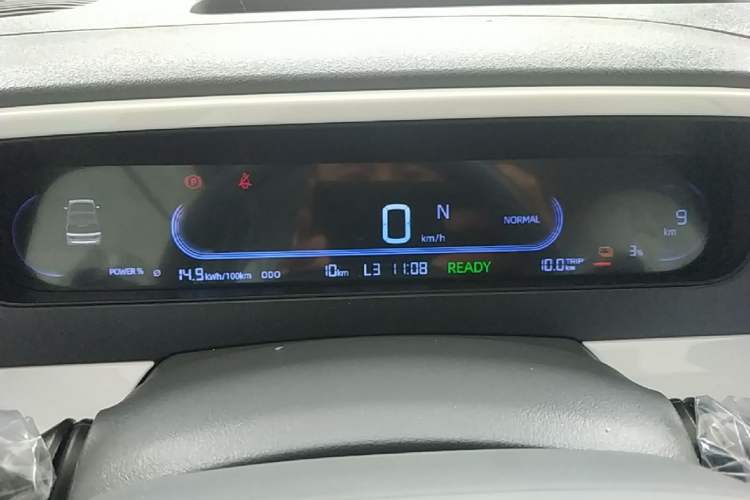 Used Geely Galaxy Panda 2025 210 km – Yuanqi Bear Instrument Cluster