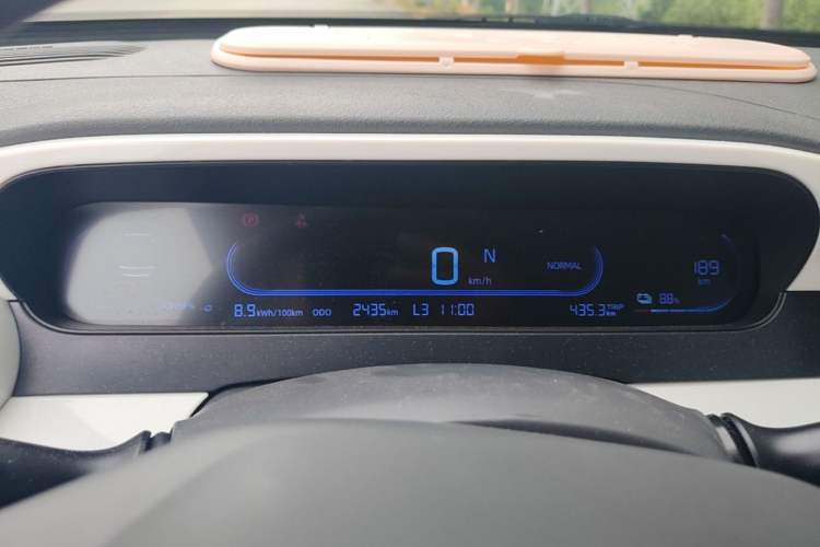 Used Geely Galaxy Panda 2025 210 km – Yuanqi Bear Instrument Cluster