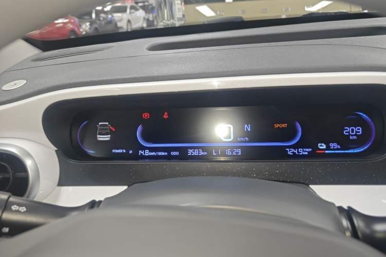 Used Geely Galaxy Panda 2025 210 km – Yuanqi Bear Instrument Cluster