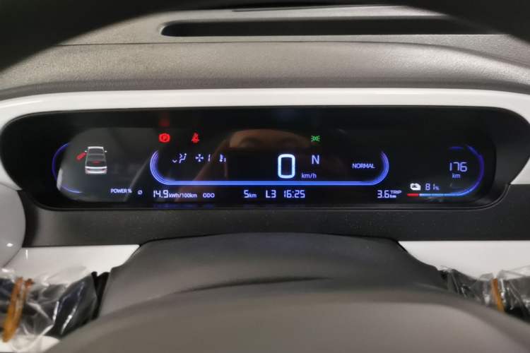 Used Geely Galaxy Panda 2025 210 km – Yuanqi Bear Instrument Cluster