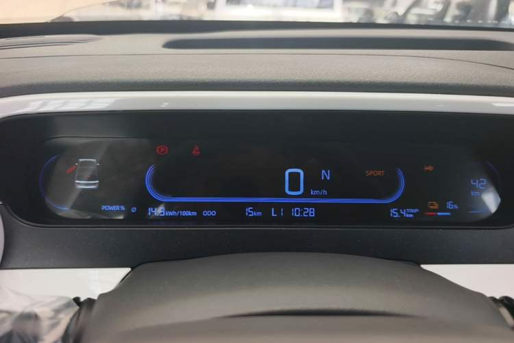 Used Geely Galaxy Panda 2025 210 km – Yuanqi Bear Instrument Cluster
