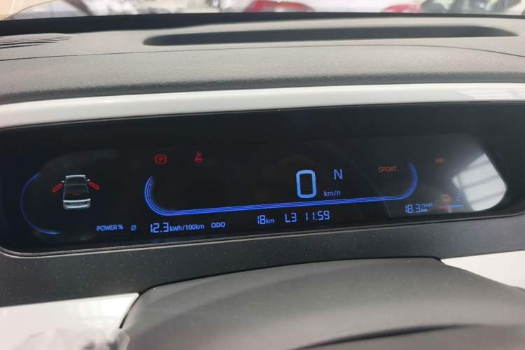 Used Geely Galaxy Panda 2025 210 km – Yuanqi Bear Instrument Cluster