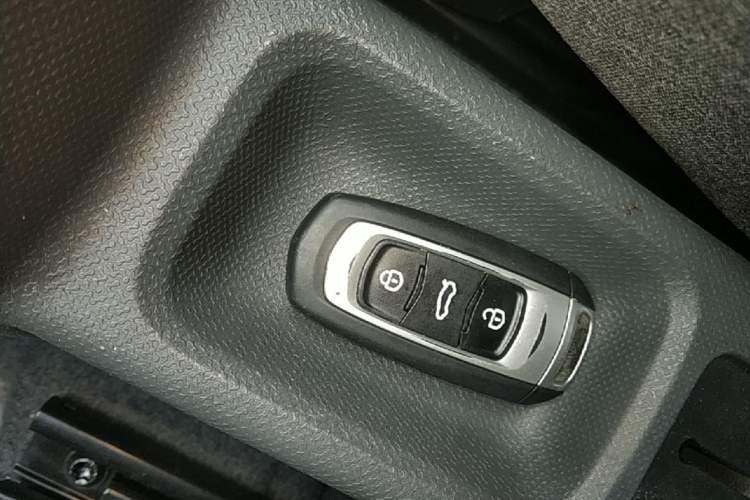 Used Geely Galaxy Panda 2025 210 km – Yuanqi Bear Interior 1