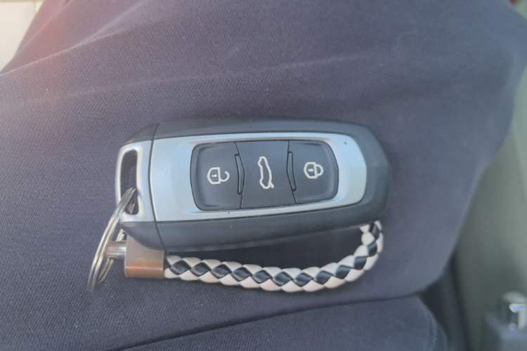 Used Geely Galaxy Panda 2025 210km Panda Rider Interior 1