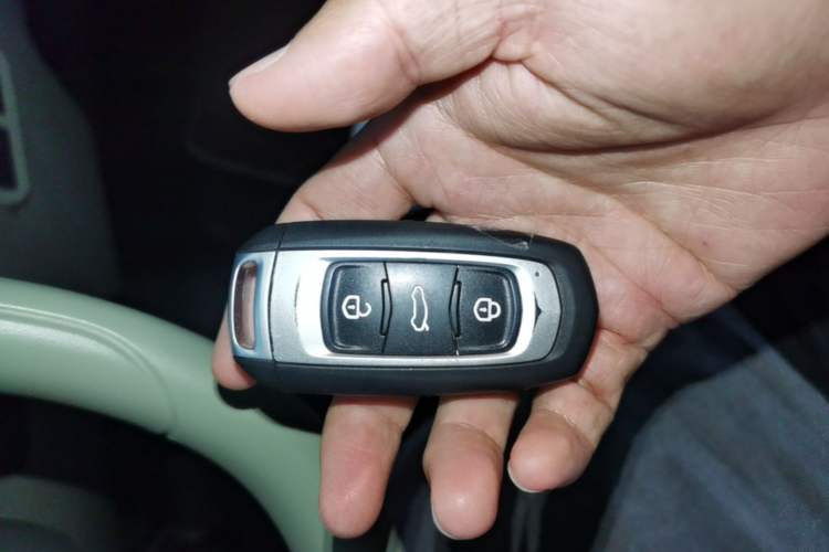 Used Geely Galaxy Panda 2025 210km Panda Rider Interior 1