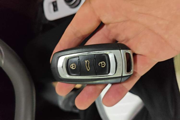 Used Geely Galaxy Panda 2025 210 km – Yuanqi Bear Interior 1