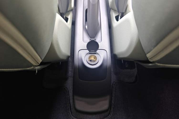 Used Geely Galaxy Panda 2025 210km Panda Rider Interior 10