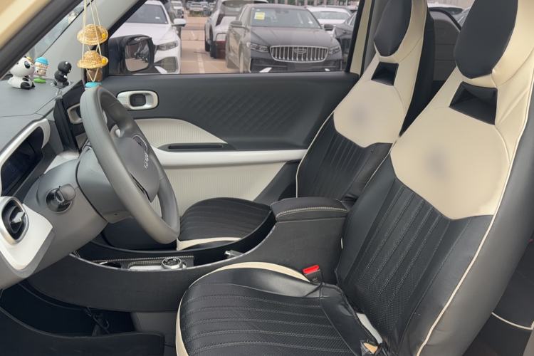 Used Geely Galaxy Panda 2025 210 km – Yuanqi Bear Interior 2