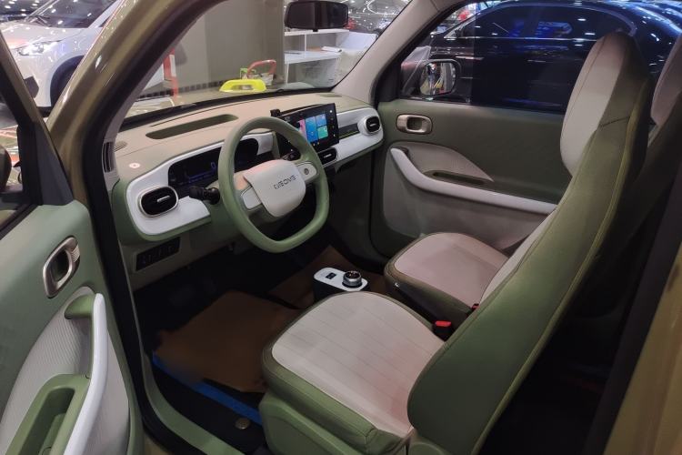 Used Geely Galaxy Panda 2025 210km Panda Rider Interior 2
