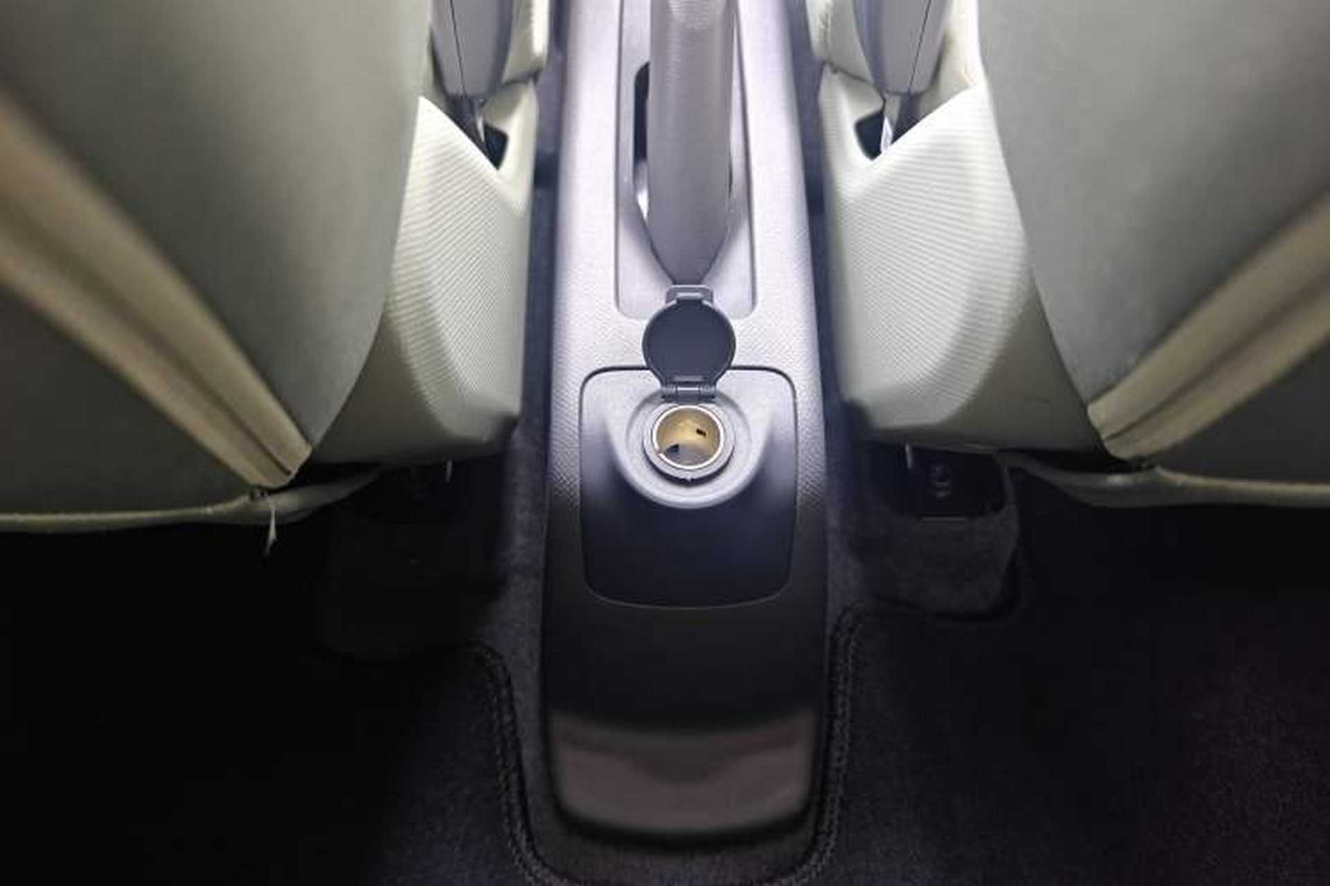 Used Geely Galaxy Panda 2025 210km Panda Rider Interior 5