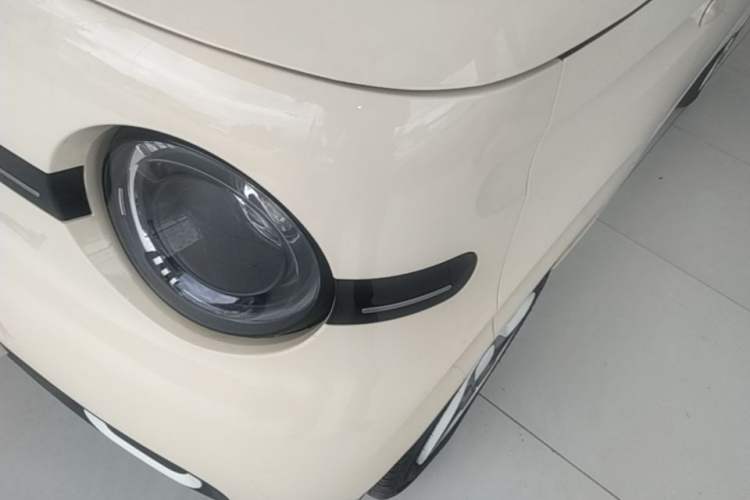 Used Geely Galaxy Panda 2025 210 km – Yuanqi Bear Left Front Headlight