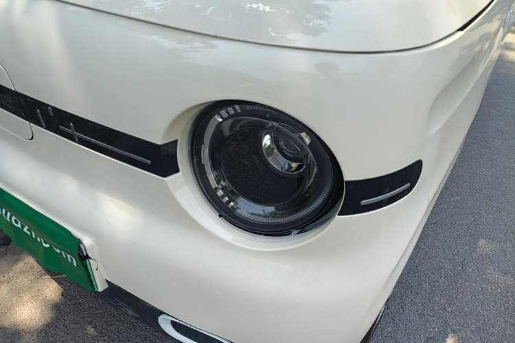 Used Geely Galaxy Panda 2025 210 km – Yuanqi Bear Left Front Headlight