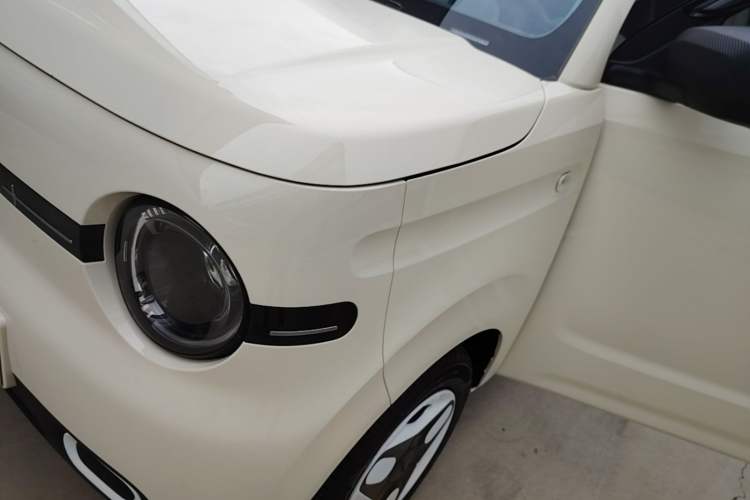 Used Geely Galaxy Panda 2025 210 km – Yuanqi Bear Left Front Headlight
