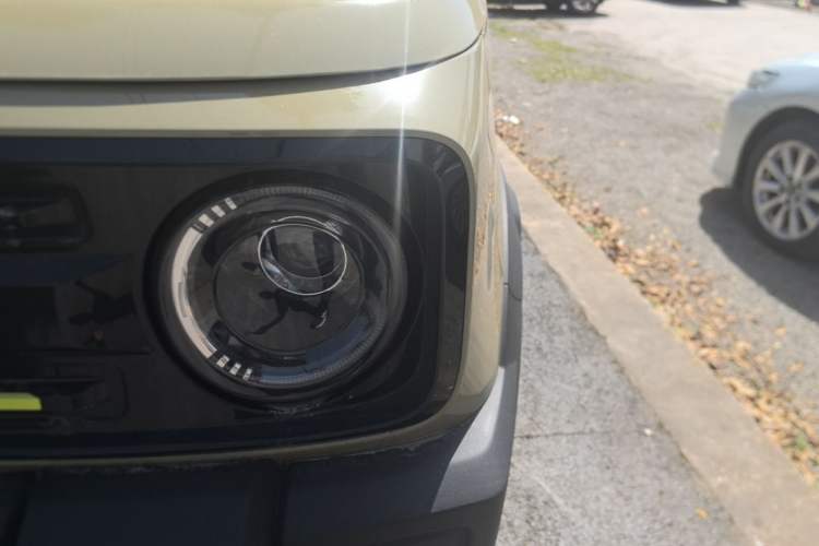 Used Geely Galaxy Panda 2025 210km Panda Rider Left Front Headlight