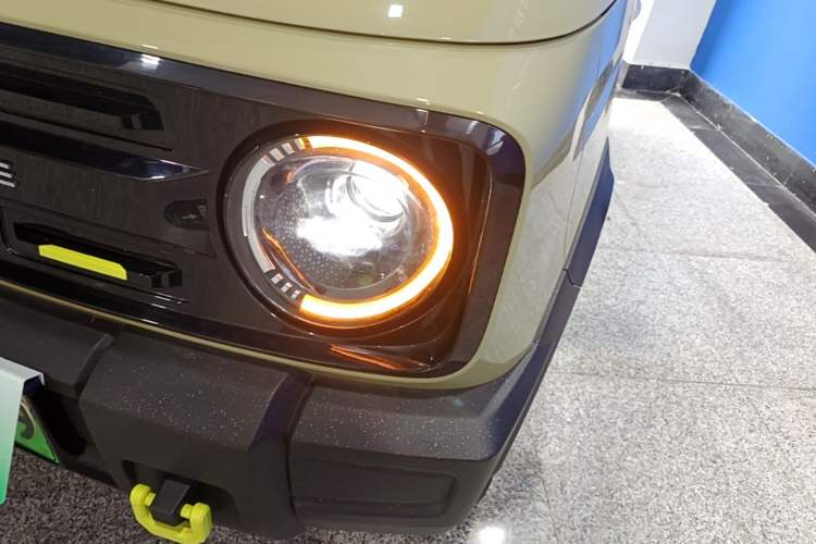 Used Geely Galaxy Panda 2025 210km Panda Rider Left Front Headlight