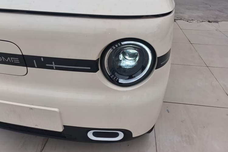 Used Geely Galaxy Panda 2025 210 km – Yuanqi Bear Left Front Headlight