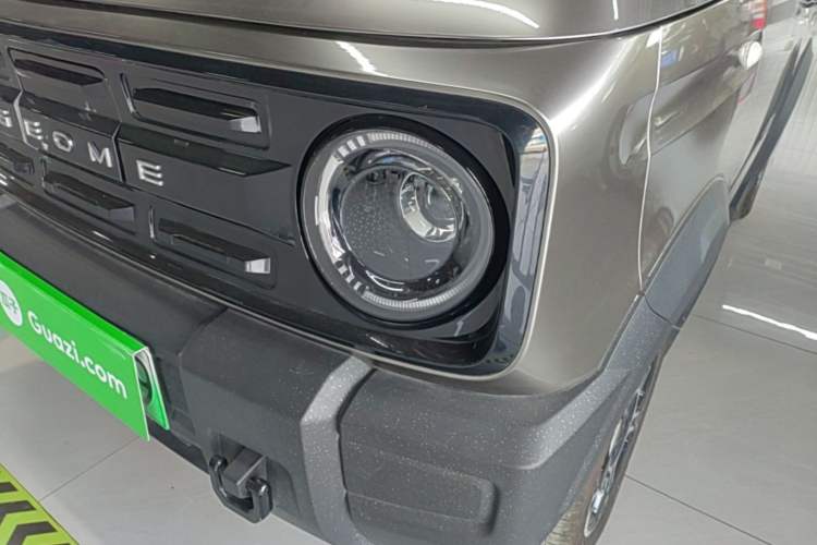 Used Geely Galaxy Panda 2025 210km Panda Rider Left Front Headlight