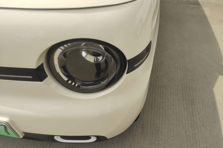 Used Geely Galaxy Panda 2025 210 km – Yuanqi Bear Left Front Headlight