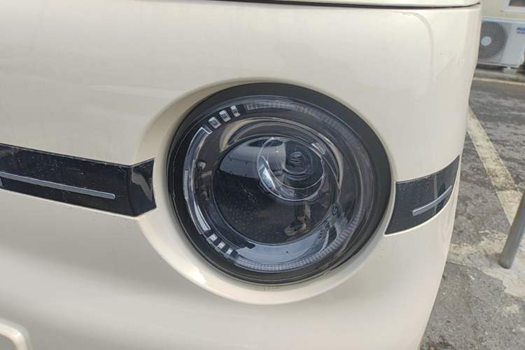 Used Geely Galaxy Panda 2025 210 km – Yuanqi Bear Left Front Headlight