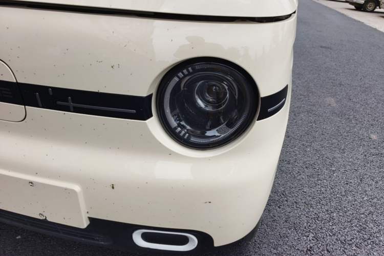 Used Geely Galaxy Panda 2025 Model 210km Panda Kart Piggy Hero Limited Edition Left Front Headlight