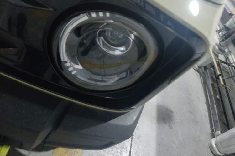 Used Geely Galaxy Panda 2025 210km Panda Rider Left Front Headlight