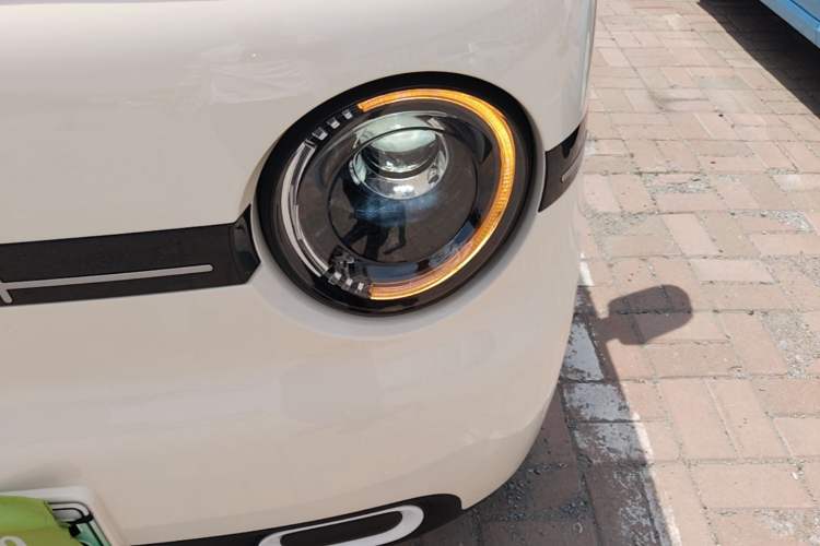 Used Geely Galaxy Panda 2025 210 km – Yuanqi Bear Left Front Headlight