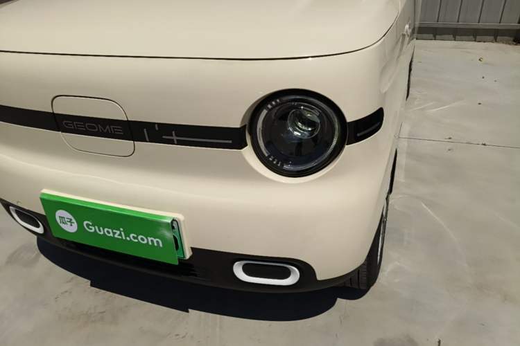 Used Geely Galaxy Panda 2025 210 km – Yuanqi Bear Left Front Headlight