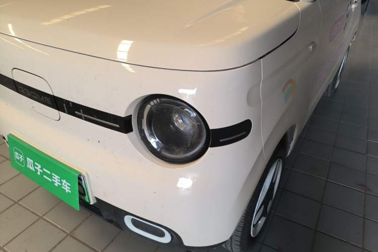 Used Geely Galaxy Panda 2025 210 km – Yuanqi Bear Left Front Headlight