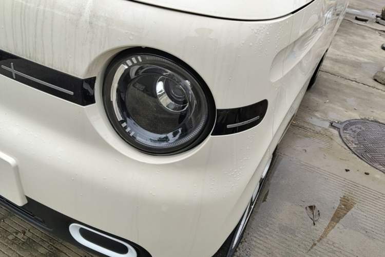 Used Geely Galaxy Panda 2025 210 km – Yuanqi Bear Left Front Headlight